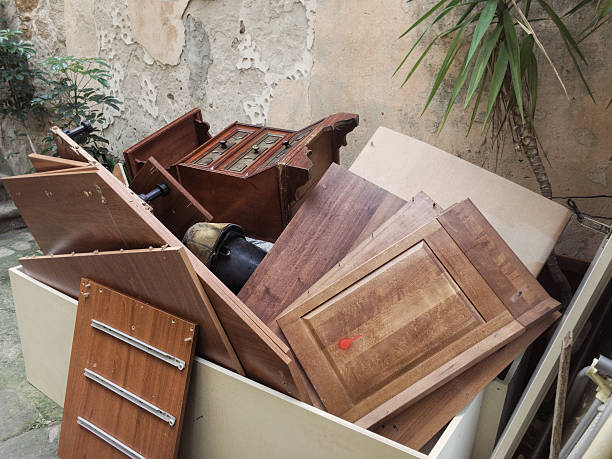 Best Yard Waste Removal  in Venetian Vlage, IL
